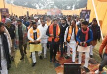नमो नवमतदाता सम्मलेन : विधायक डॉ राजेश्वर सिंह ने ग्राम नटकुर में की सहभागिता