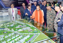 यूपी में अब तमंचे नहीं लहराए जाते, डिफेंस मैन्युफैक्चरिंग से देश को बनाएंगे आत्मनिर्भर : योगी