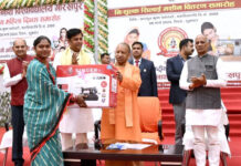 सरकार की नीतियों और योजनाओं में महिलाएं केंद्र बिंदु : सीएम योगी
