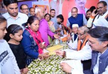 सरोजनीनगर : डॉ राजेश्वर सिंह ने जनसुवाई कर किया समस्याओं का त्वरित निस्तारण