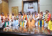 सीएम योगी की मौजूदगी में एनडीए के 10 प्रत्याशियों ने किया नामांकन