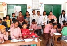 हेल्प यू एजुकेशनल एंड चैरिटेबल ट्रस्ट ने आयोजित किया समाज सेवा शिविर