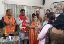 पूर्वी विधानसभा से भाजपा उम्मीदवार ओपी श्रीवास्तव के समर्थन में उतरे पूर्व डीजीपी और राज्यसभा सांसद बृजलाल