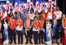 मुख्य सचिव दुर्गा शंकर मिश्र ने सीएमएस के मेधावी छात्रों को किया सम्मानित