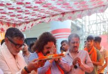 केडी सिंह बाबू स्टेडियम पर हैंडबॉल खिलाड़ियों ने आयोजित किया भंडारा