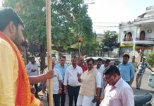क्षेत्र बदहाल है, कहीं भी आपके सफाईकर्मी नहीं दिखे : ओपी श्रीवास्तव