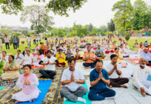 पूर्वी विधानसभा के विधायक ने दिया “ध्यान से ज्ञान, योग से निरोग” का नारा