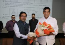 बरसात में उपभोक्ताओं को विद्युत कटौती का सामना न करना पड़े : एके शर्मा