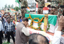 विकसित भारत बनाने में आपका सहयोग ही शहीदों को सच्ची श्रद्धांजलि : एके शर्मा