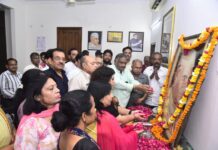 पूर्व मुख्यमंत्री बाबू बनारसी दास की पुण्यतिथि पर अर्पित की गई भावपूर्ण श्रद्धांजलि