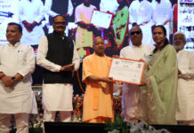 खटाखट वाले फिर निकल गए पिकनिक मनाने : सीएम योगी