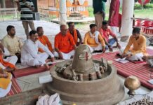 अधिवेशन की तैयारी समीक्षा के साथ हिन्दू महासभा ने किया रूद्राभिषेक