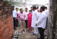 स्वच्छ भारत मिशन : पासी का पुरवा बस्ती पहुुंचे नगर विकास विभाग प्रमुख सचिव