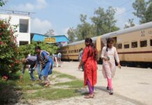 सीडीआरआई ने बक्शी का तालाब रेलवे स्टेशन पर जगाई स्वच्छता की अलख
