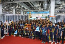 जल जीवन मिशन के स्टॉल पर बुंदेलखंडी आल्हा ने जीता लोगों का दिल