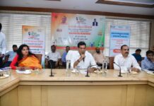 600 केएलडी क्षमता वाले मोबाइल सेप्टिक ट्रीटमेंट यूनिट को दिखाई हरी झंडी