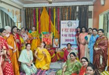 नवरात्रि के पावन पर्व पर मैरीगोल्ड अपार्टमेंट रवीन्द्र पल्ली में हुआ कीर्तन