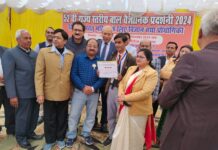 बाल वैज्ञानिक प्रदर्शनी : बीएसएनवी इंटर के शुभ मौर्य ने किया नाम रोशन