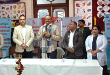 हेल्प यू ट्रस्ट ने दांतों की जांच के साथ होम्योपैथिक शिविर भी किया आयोजित