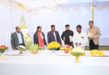 एनबीआरआई में गुलदाउदी एव कोलियस पुष्प प्रदर्शनी में इन्हें मिला पुरस्कार