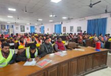 सीवर सफाई करने वाले सफाई मित्रों को व्यावसायिक सुरक्षा हेतु मिला प्रशिक्षण