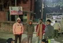राजधानी में अखिलेश दास फाउंडेशन की ओर से जलवाए जा रहे अलाव