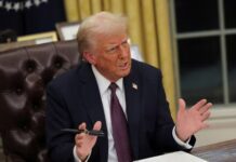 अमेरिका के नए राष्ट्रपति बने डोनाल्ड ट्रंप