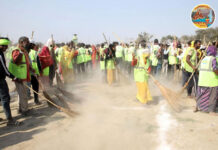 महाकुम्भ मेला क्षेत्र : 15 हजार स्वच्छता कर्मियों ने 10 किमी. तक चलाया सफाई अभियान