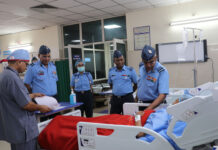 एयर मार्शल संदीप थरेजा ने किया वायुसेना अस्पताल, कानपुर का दौरा