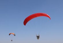 लखनऊ से पैरामोटर अभियान की शुरुआत, एओसी की 250वीं वर्षगांठ का जश्न