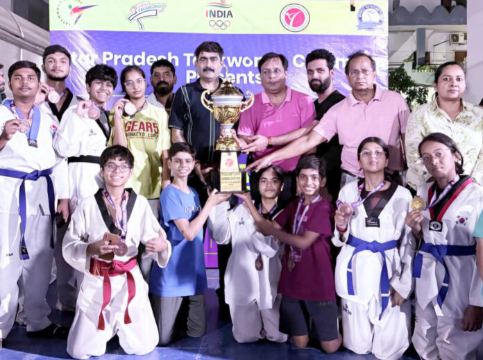 File photo Medal-winning players of Lucknow team during the recently held Uttar Pradesh Taekwondo Championship