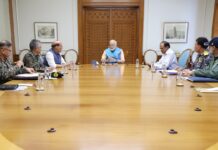 रक्षा मंत्री और सेना प्रमुखों के साथ पीएम मोदी की हाई लेवल बैठक