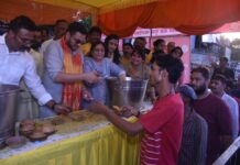 तीसरा बड़ा मंगल : डॉ.अखिलेश दास गुप्ता फाउंडेशन ने आयोजित किया विशाल भण्डारा