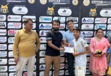 ओलिवर ब्राउन इलेवन और आईपीएम कॅरियर्स इलेवन को पूरे अंक