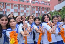 सीबीएसई परीक्षा में एलपीएस के विद्यार्थियों का शानदार प्रदर्शन