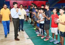 अर्श चौधरी ने दोहरी जीत से शुरू किया अभियान