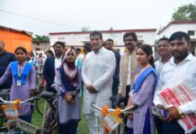 माफिया, गुंडों से नहीं, काबिलियत व हुनर से होगी मऊ की पहचान