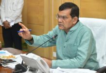 ऊर्जा मंत्री ने दी सख्त चेतावनी: फील्ड में उतरें अधिकारी, शिकायतें करें दूर