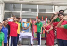 शौर्य को सलाम: एसकेडी एकेडमी में कारगिल विजय दिवस पर श्रद्धांजलि सभा