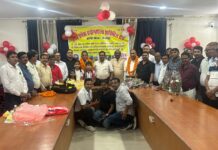 सेवा का सम्मान: एके मौर्य और गिरीश श्रीवास्तव को दी गई भावपूर्ण विदाई