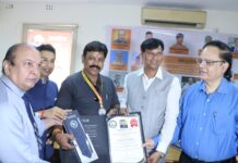 सिविल डिफेंस अधिकारी मनोज वर्मा ताइक्वांडो हॉल ऑफ फेम से सम्मानित