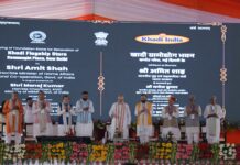 ‘खादी कारीगर महोत्सव’ में अमित शाह ने दी खादी को नई उड़ान