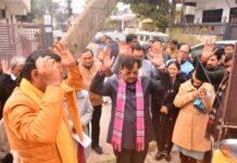 विधायक ओपी श्रीवास्तव ने सेक्टर–15 पार्क के जीर्णोद्धार का किया शिलान्यास