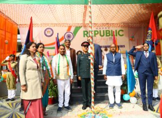 एचएलवाई कॉलेज, लखनऊ में धूमधाम से मना गणतंत्र दिवस