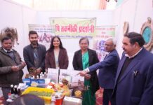 सीमैप किसान मेला बना ‘त्रिवेणी संगम’, 4000 किसानों की भागीदारी