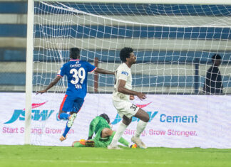 शिवसक्ति और छेत्री के शानदार गोलों की बदौलत बेंगलुरु ने एससी दिल्ली के खिलाफ