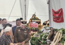 फल-शाकभाजी प्रदर्शनी : गौतमबुद्ध नगर जेल को चल वैजयंती पुरस्कार