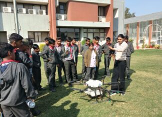 केंद्रीय विद्यालय, शिवगढ़, रायबरेली, उत्तर प्रदेश के 150 विद्यार्थियों का सीएसआईआर-सीमैप, लखनऊ में शैक्षिक भ्रमण