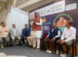 महापौर उमेशचंद्र गणेश केसरवानी ने इकोजेन सॉल्यूशंस द्वारा आयोजित सोलर सुविधा शिविर की सराहना की