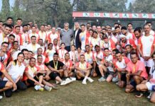 लखनऊ में ‘एएमसी वॉर हीरोज़ हाफ मैराथन’, 2200 धावकों ने लगाई दौड़